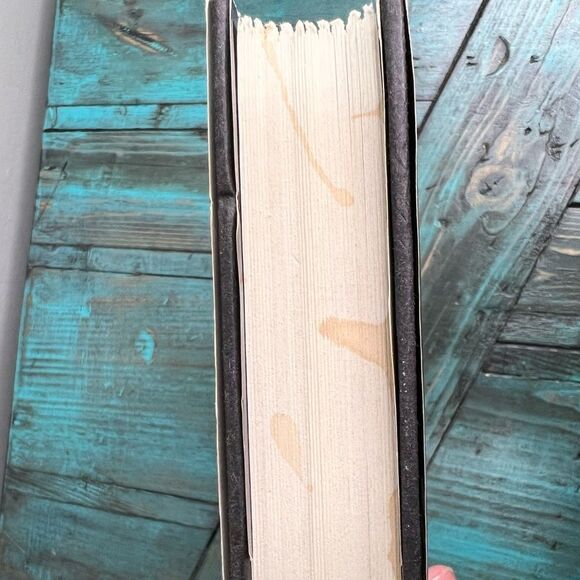 𝅺Vintage Stephen King Delores  Claiborne Hardcover Book - Picture 5 of 6